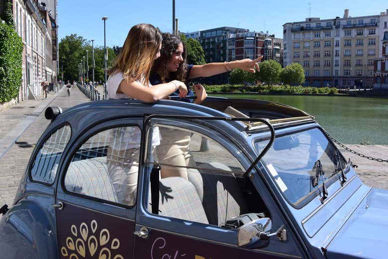 Disfrutando del tour en Citroën por Lille