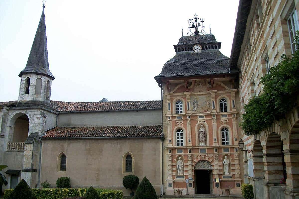 Excursão ao santuário de Nossa Senhora de Garaison