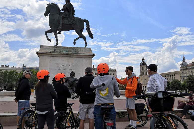 Recorriendo Lyon en bicicleta