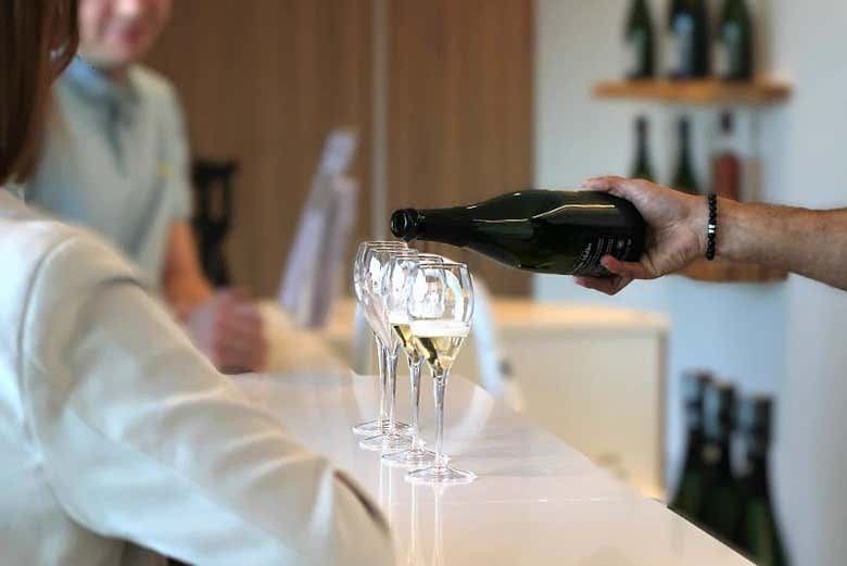 Preparazione della degustazione di champagne