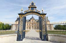Entrada al palacio de Maisons-Laffitte