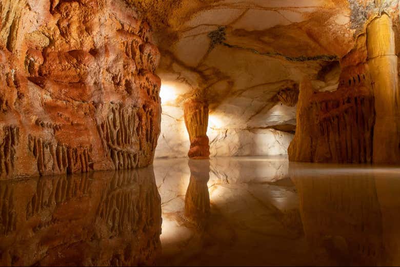Reproduction de la grotte de Cosquer