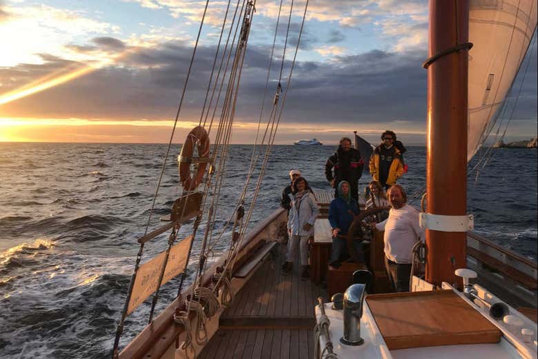 Profiter de la traversée au coucher de soleil
