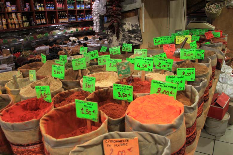 Especiarias no mercado dos Capuchinos