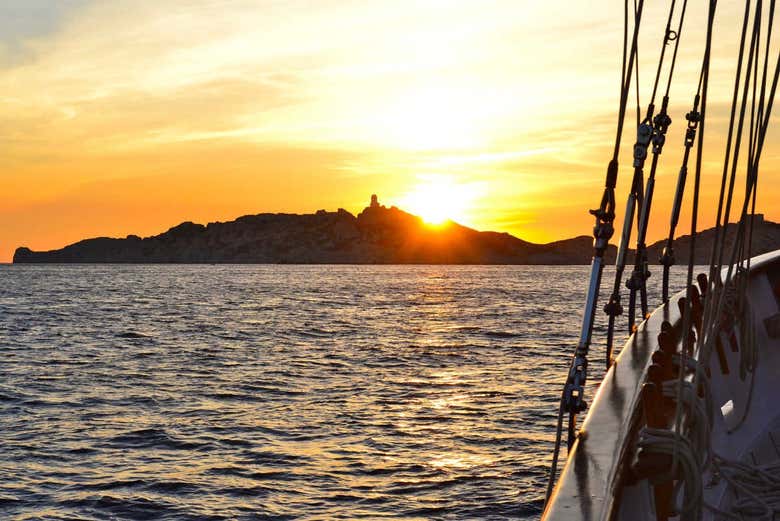 Coucher de soleil sur la côte de Marseille