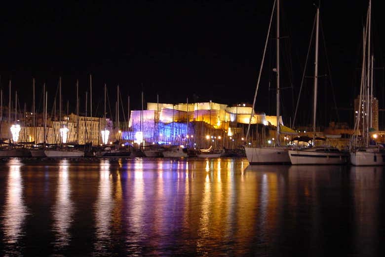 Port de Marseille au coucher de soleil