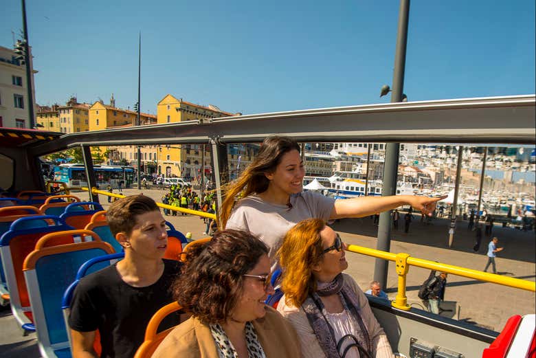Recorriendo Marsella en bus turístico