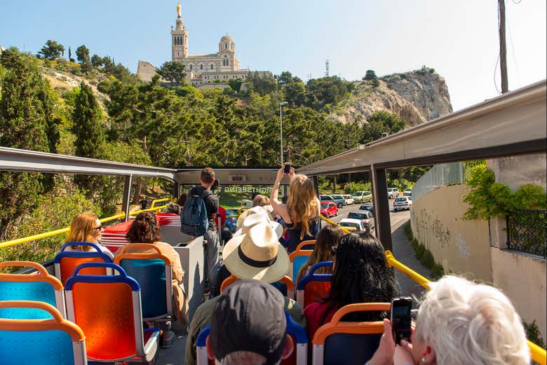 En bus turístico por Marsella