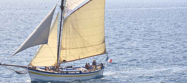 Paseo en velero por las islas Frioul y el castillo de If