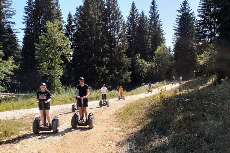 Parcourez les forêts alpines de Savoie en segway