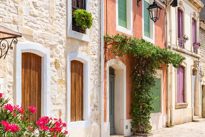 Los encantadores edficios en Aigues-Mortes