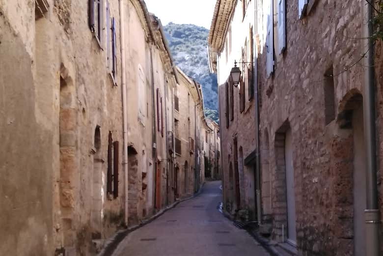Une ruelle de Saint-Guilhem-le-Désert
