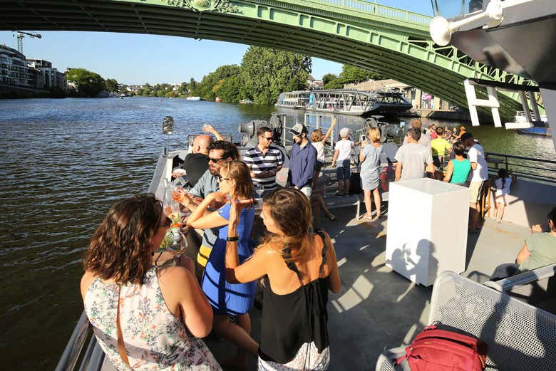 Disfrutando de la travesía por el río Erdre