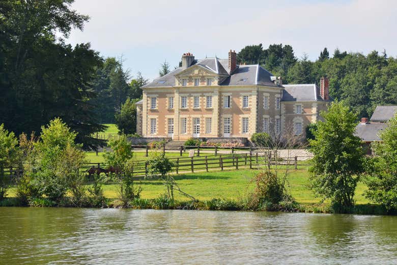 Uno de los châteaux del río Erdre