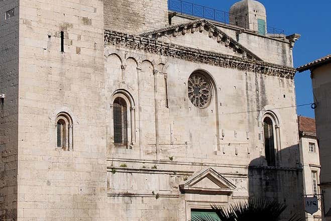 Nîmes Cathedral
