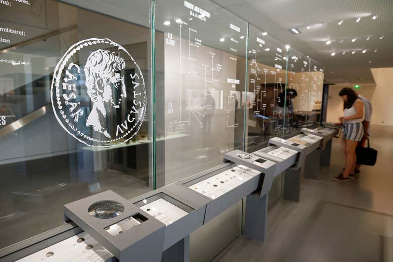 Sala de moedas romanas do museu