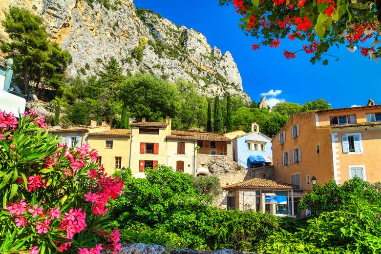 Fachadas pintorescas de las casas