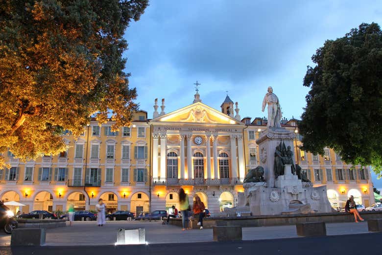 Plaza Garibaldi al caer la noche