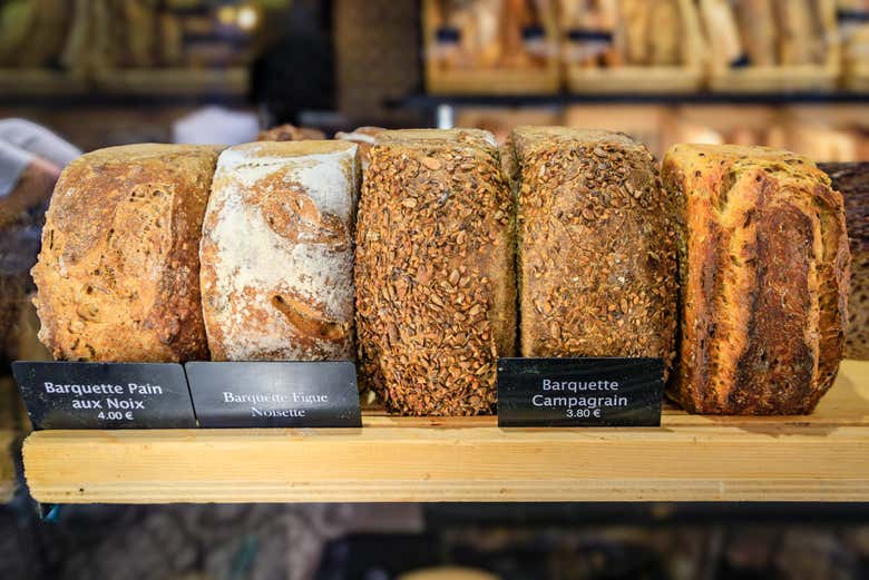 Pane fresco in una panetteria di Nizza