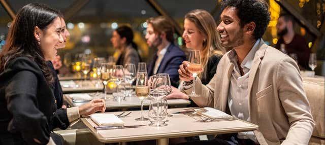 Cena en Madame Brasserie, el restaurante de la Torre Eiffel