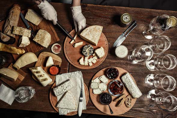 Degustazione di vini e formaggi francesi