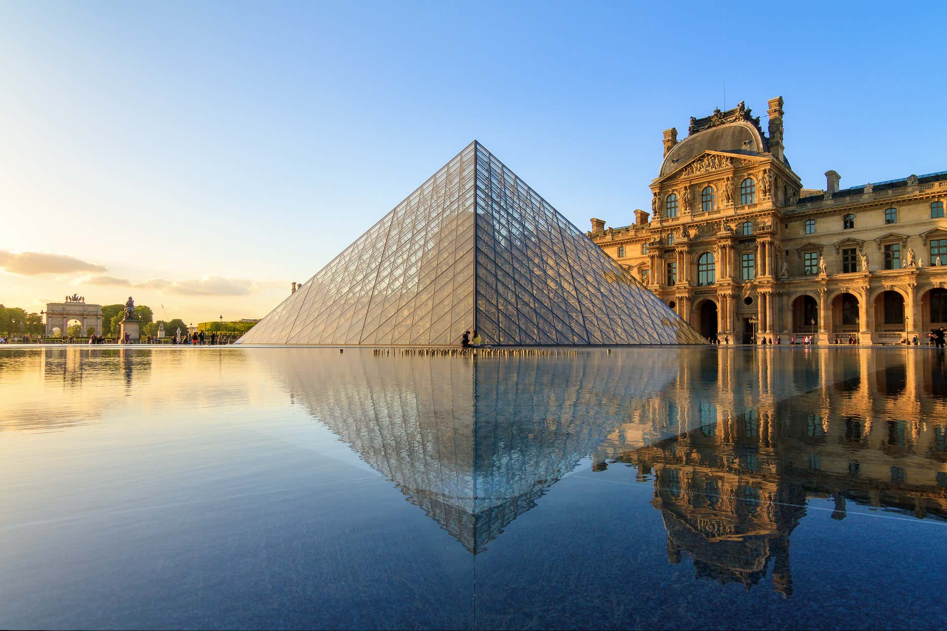 Entrada al Museo del Louvre sin colas