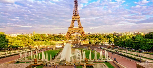 Free tour por los alrededores de la Torre Eiffel y el Arco del Triunfo