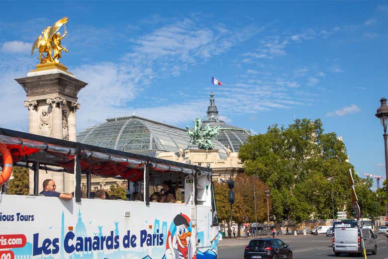 Vous contemplerez les monuments de la capitale