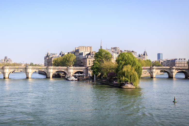 Sail along the tranquil Seine