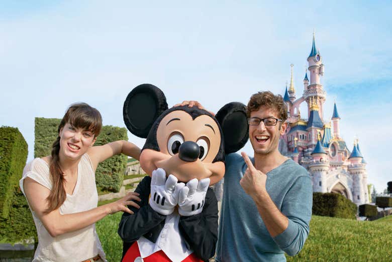 Discover the magic of Disneyland Paris!