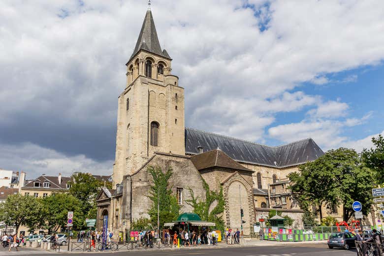 Outside Saint Germain des Prés