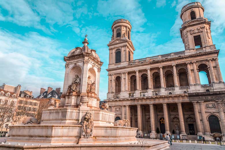 Fachada da igreja de Saint-Sulpice