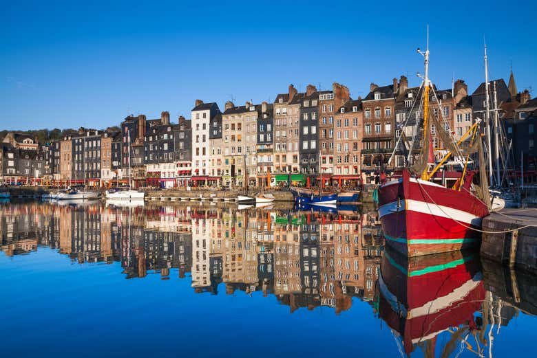 El puerto de Honfleur ha atraído a numerosos pintores