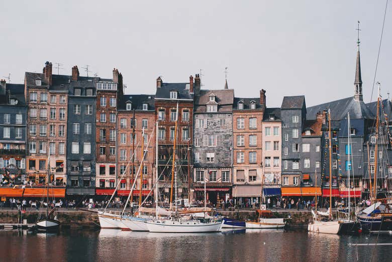 Podréis recorrer a vuestro aire el puerto de Honfleur