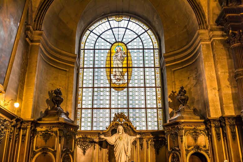 Intérieur de l'église de Saint-Sulpice