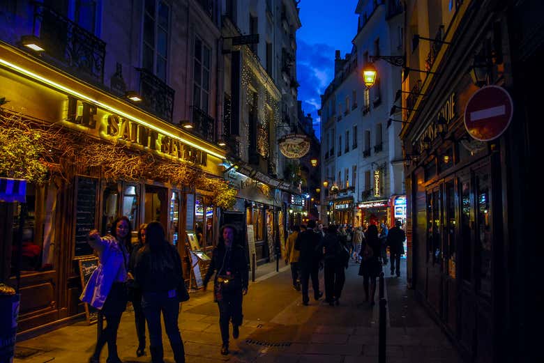 Latin Quarter at night