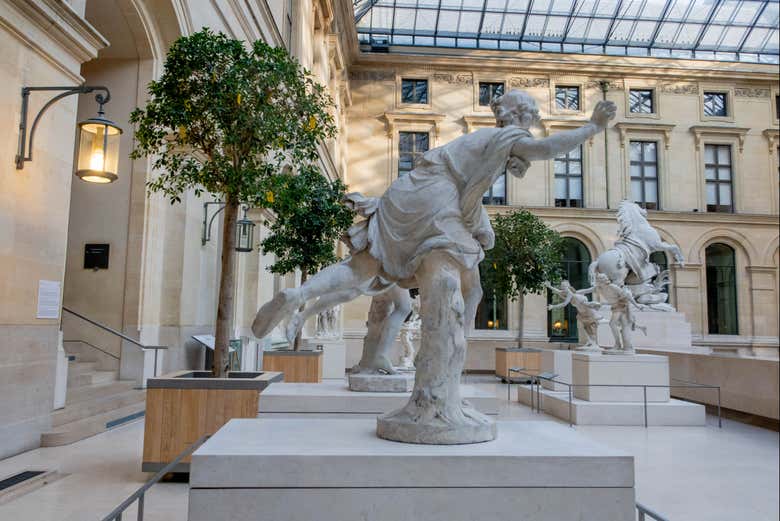 Esculturas del ala Richelieu del museo