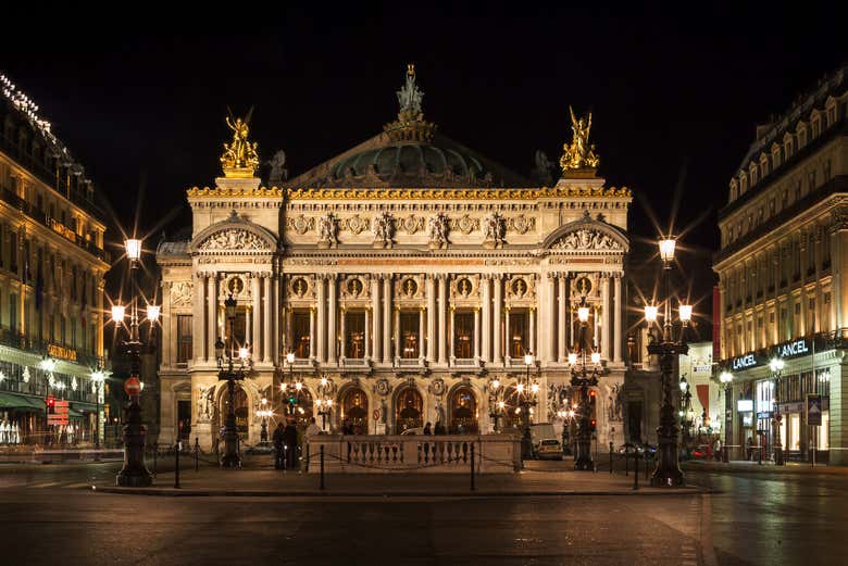 Look at the Palais Garnier
