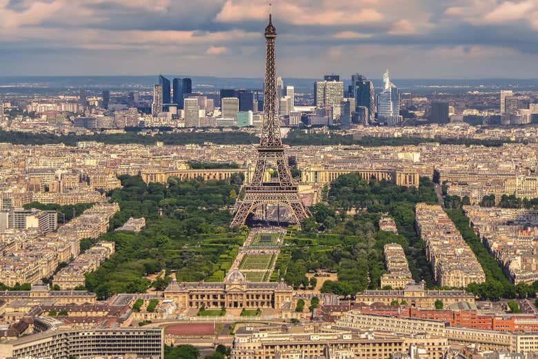 The Eiffel Tower is the symbol of Paris