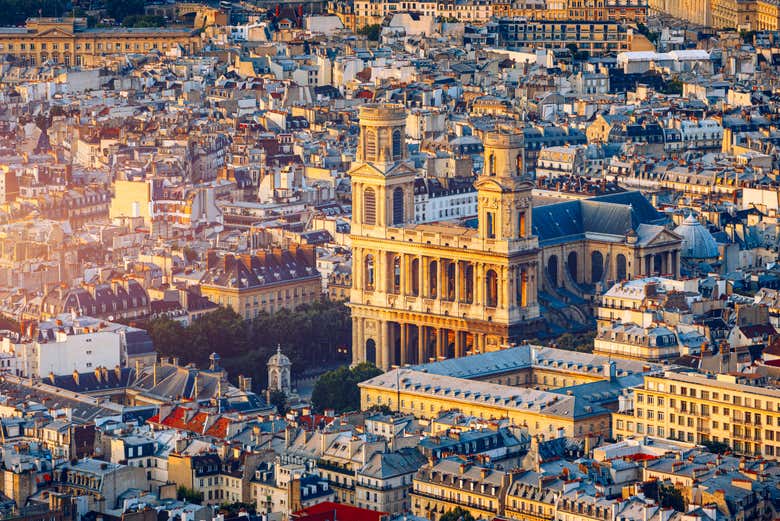L'église de Saint-Sulpice dans le 6e arrondissement de Paris