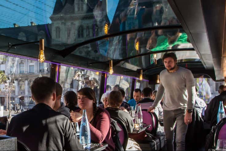Durante el tour panorámico en el bus gastronómico