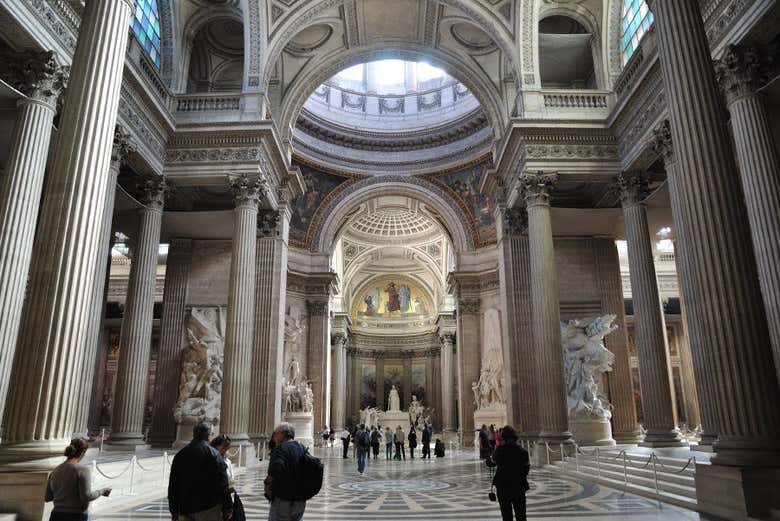 Interior del Panteón de París