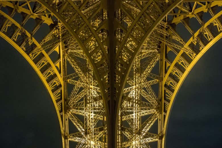 Madame Brasserie is located on the 1st floor of the Eiffel tower