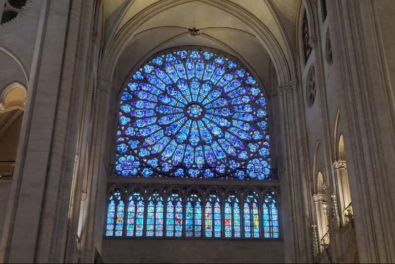 Uno dei rosoni di Notre Dame