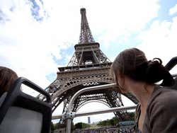 Tour Eiffel vue du bus touristique