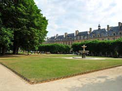 Place des Vosges