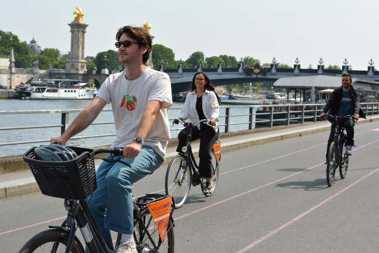 Disfrutando de las bicicletas por París