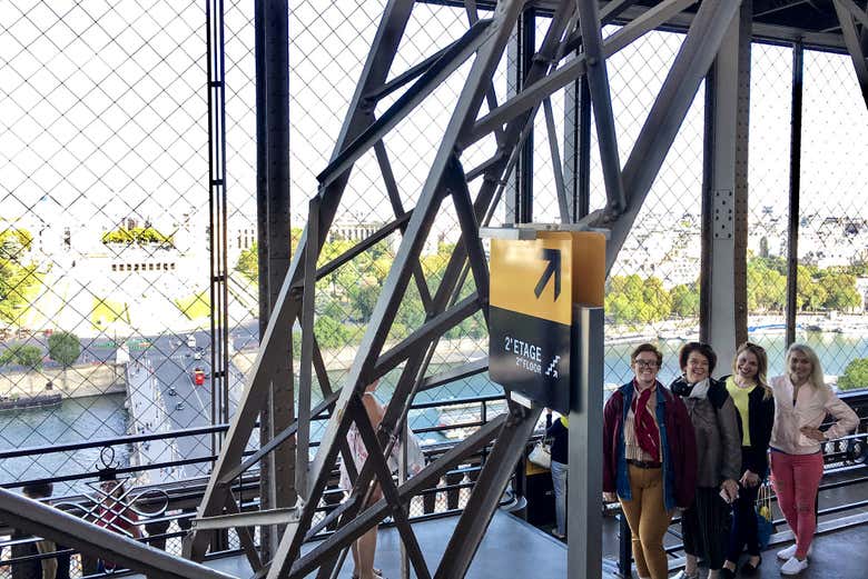 Subiremos a pie a la segunda planta de la Torre Eiffel