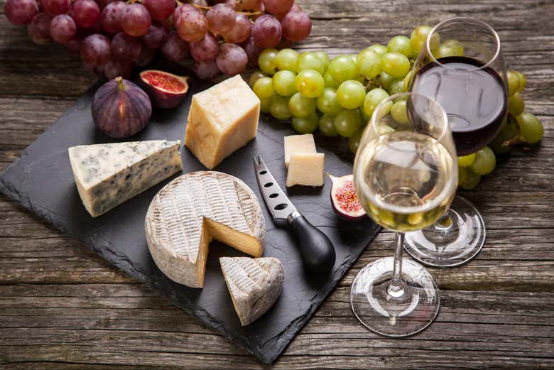 Probaremos una selección de vinos y quesos franceses