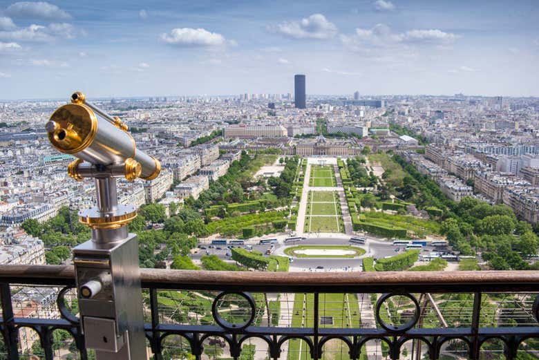 Vue sur le Champ-de-Mars depuis la Tour Eiffel